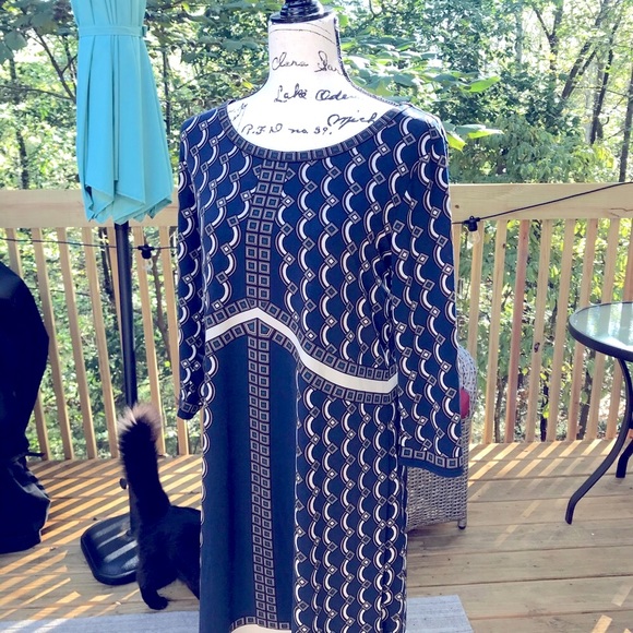 Max Studio Dresses & Skirts - 👗 Adorable 🥰 3/4 Sleeve Dress